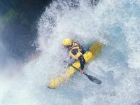 FB体育官网-赛道上的毫厘之争，哈斯车队险胜雷诺，佩雷兹带队书写逆袭传奇