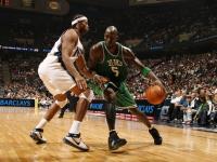 FB体育官网-丹麦队横扫泰国队，马琳点燃赛场，一场力量与激情的羽坛对话