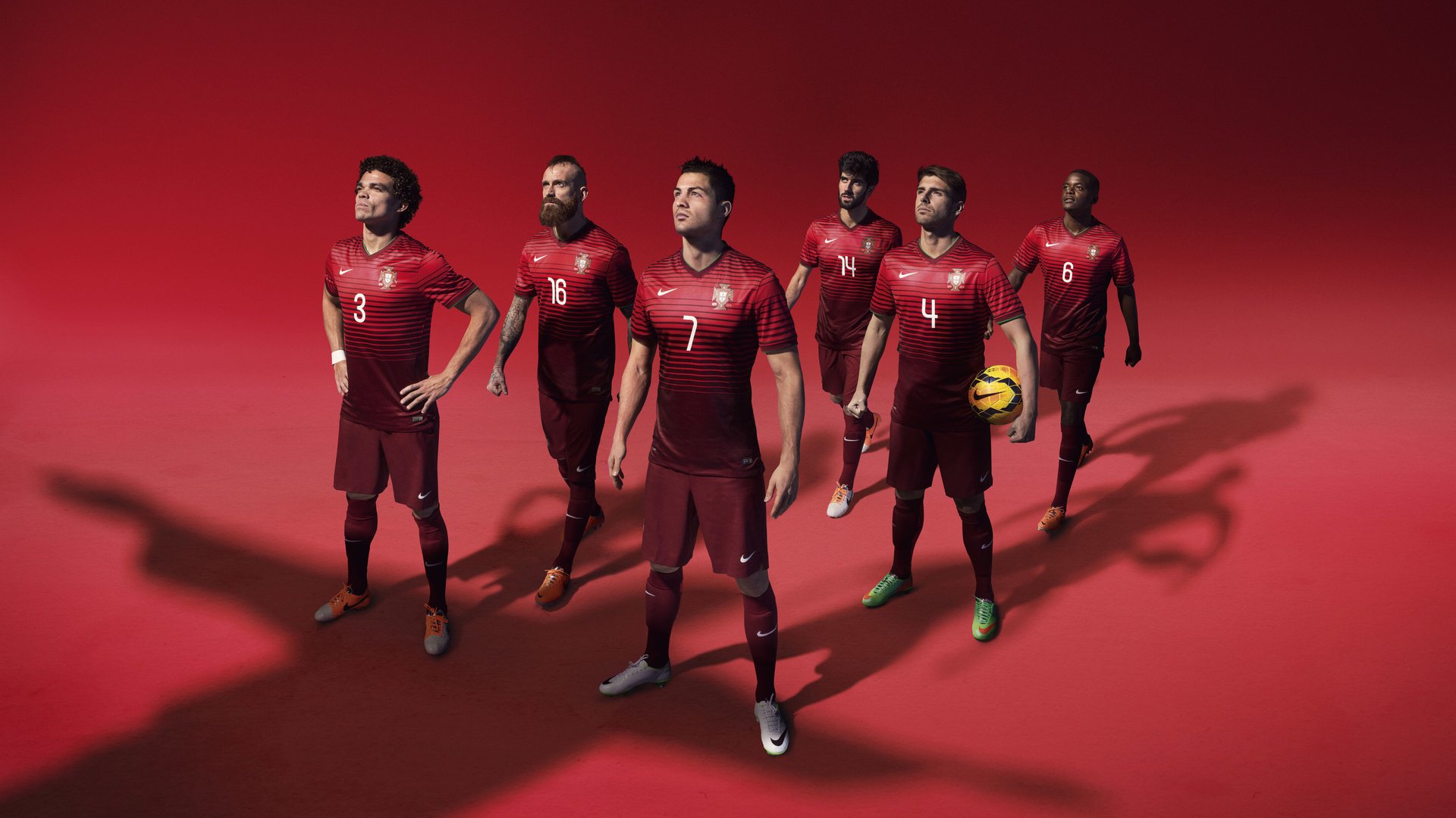 楚阿梅尼掌控节奏的艺术，巴拉圭淘汰赛力克波兰的战术密码