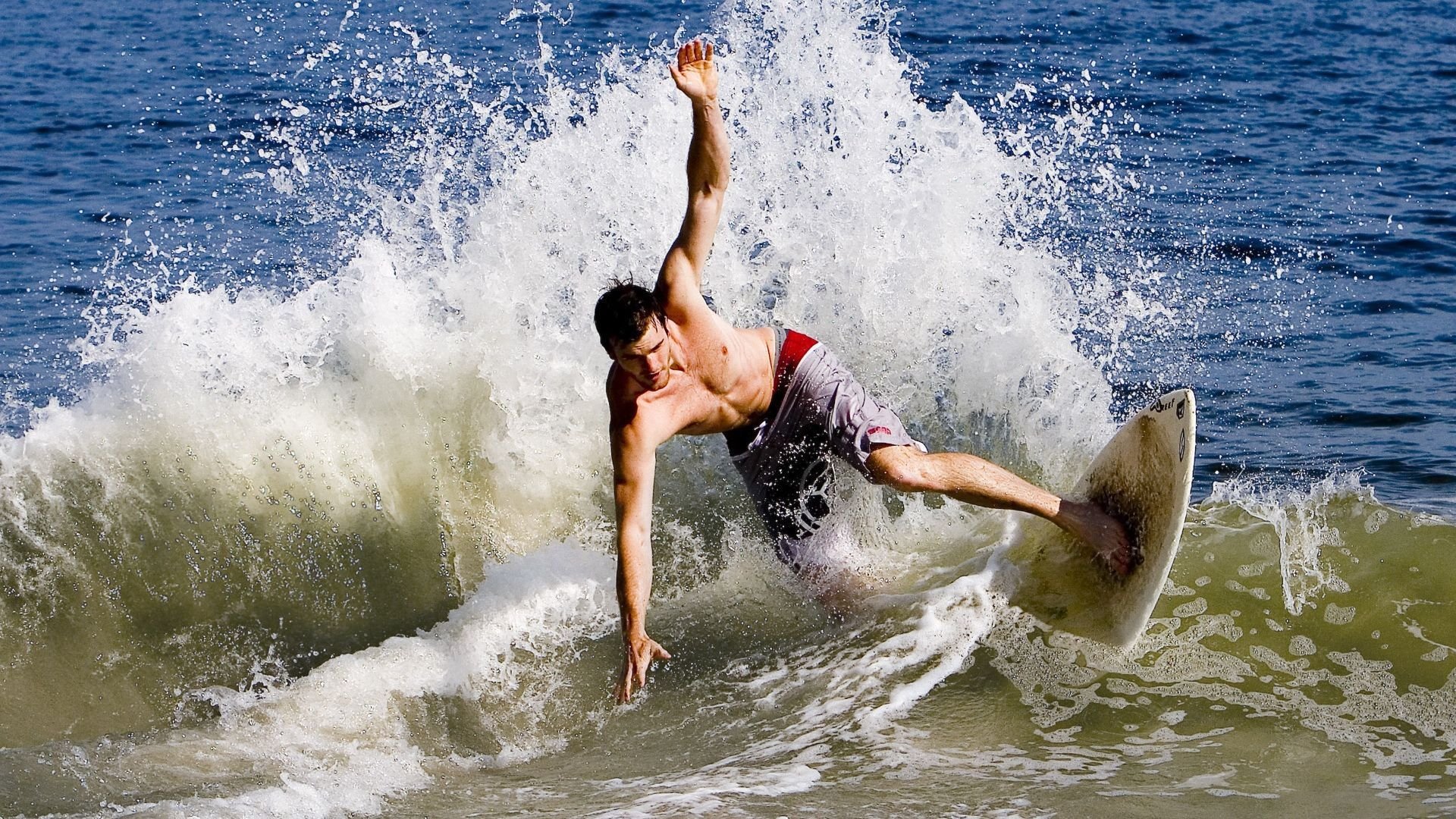 绿茵场外的许昕时刻，当法国鏖战葡萄牙，看团队精神如何跨越赛场